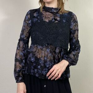 Topshop Black & Grey Floral Spotted Lace Accent Long Sleeve Blouse Size 2